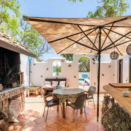 Belvilla By Oyo Casa Tata Сasa de vacaciones Atogo